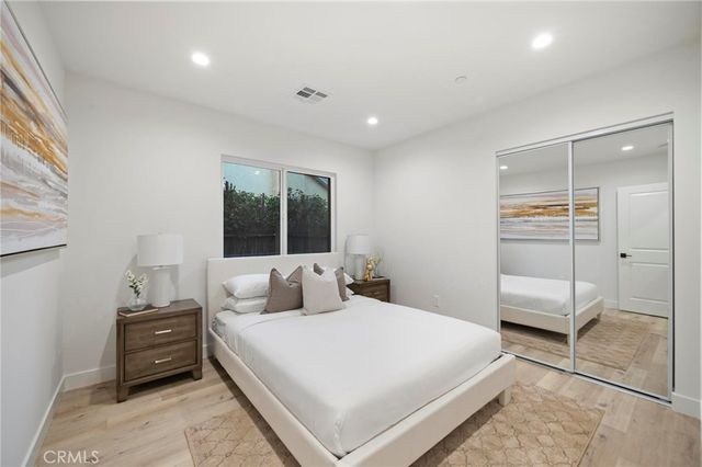 5865 Tobias Avenue, Sherman Oaks, CA 91411