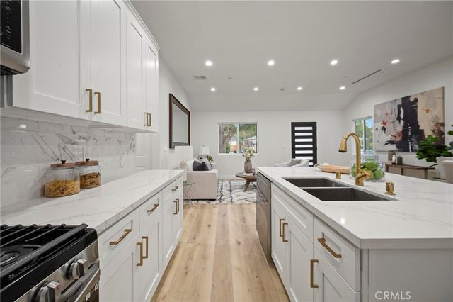 5865 Tobias Avenue, Sherman Oaks, CA 91411
