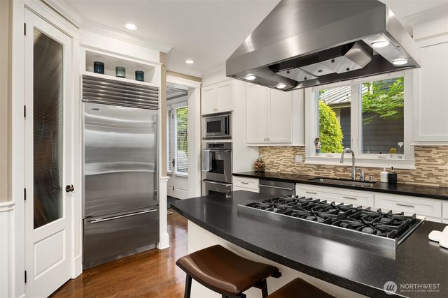 150 Waverly Way, Kirkland, WA 98033
