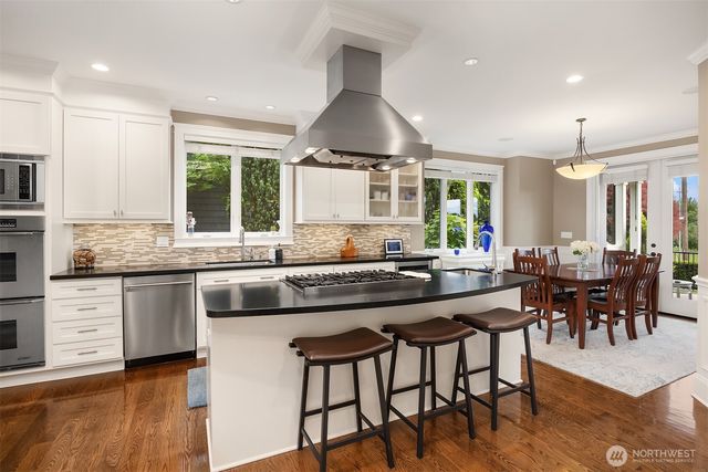 150 Waverly Way, Kirkland, WA 98033