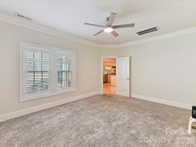 439 Ohenry Avenue, Davidson, NC 28036