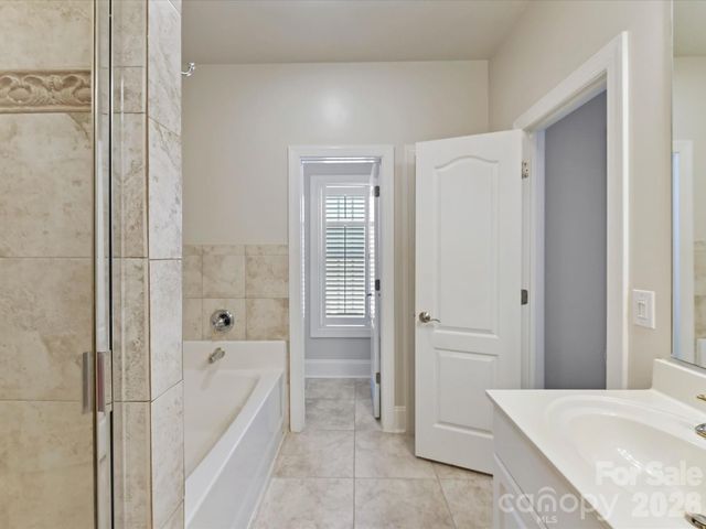 439 Ohenry Avenue, Davidson, NC 28036