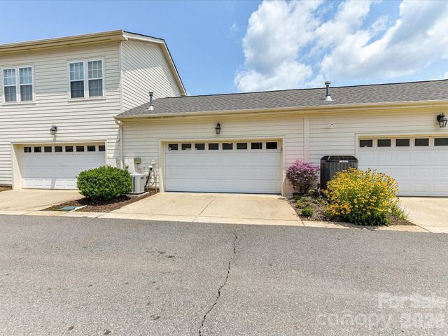 439 Ohenry Avenue, Davidson, NC 28036