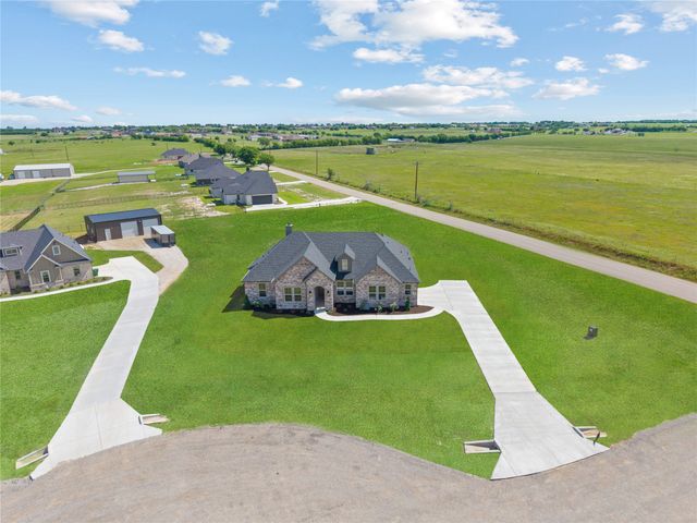 108 Emma Court, Decatur, TX 76234