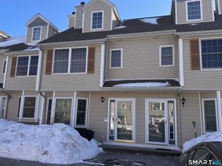 279 Bridge Street 10, Groton, CT 06340