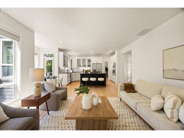 3817 Nw 120TH Ter, Portland, OR 97229