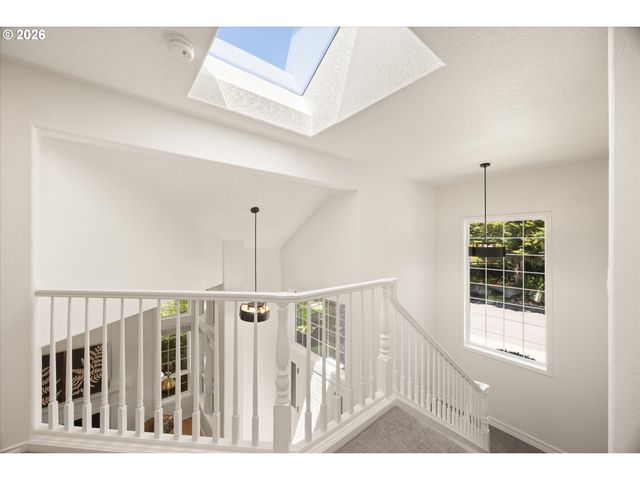 3817 Nw 120TH Ter, Portland, OR 97229