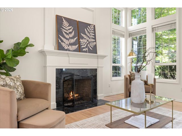 3817 Nw 120TH Ter, Portland, OR 97229