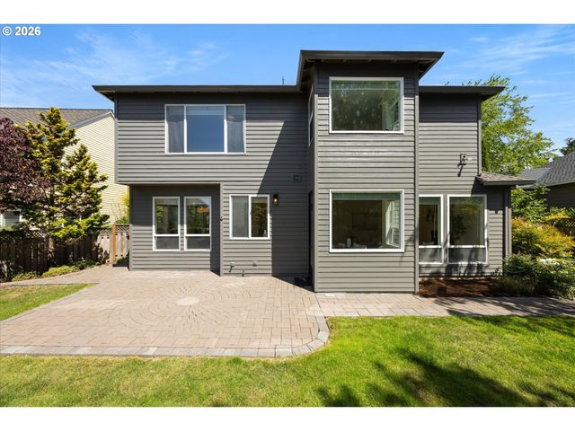 3817 Nw 120TH Ter, Portland, OR 97229