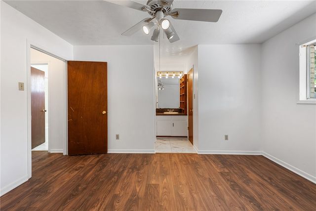 2904 Woodville Road, Bryan, TX 77803