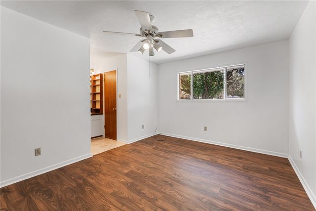 2904 Woodville Road, Bryan, TX 77803