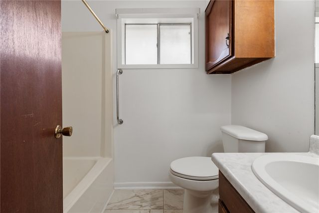 2904 Woodville Road, Bryan, TX 77803