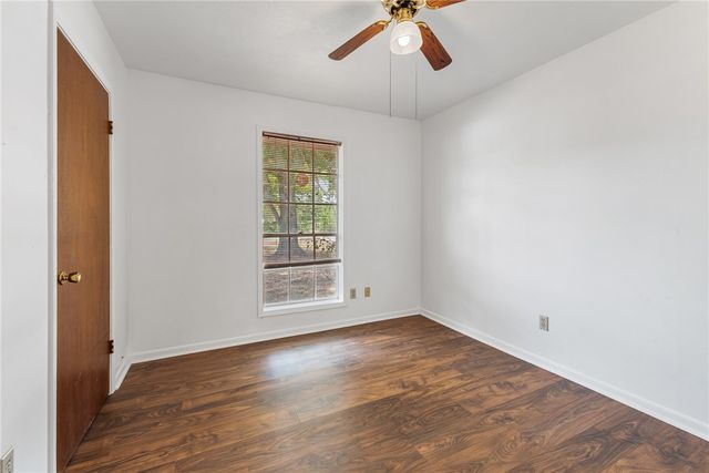 2904 Woodville Road, Bryan, TX 77803