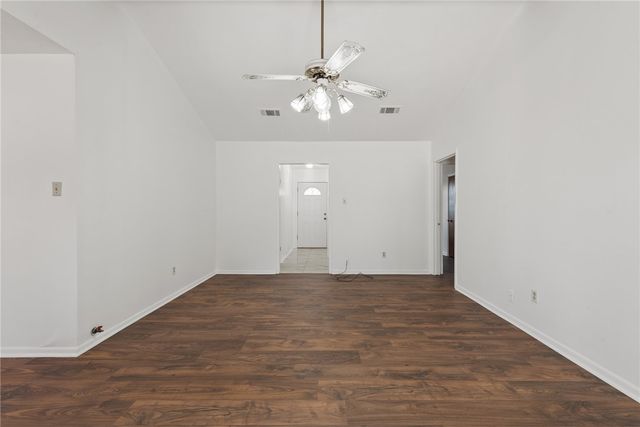 2904 Woodville Road, Bryan, TX 77803