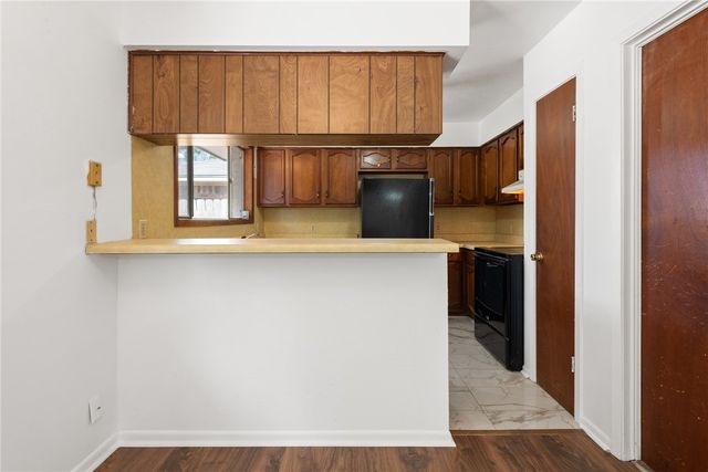 2904 Woodville Road, Bryan, TX 77803