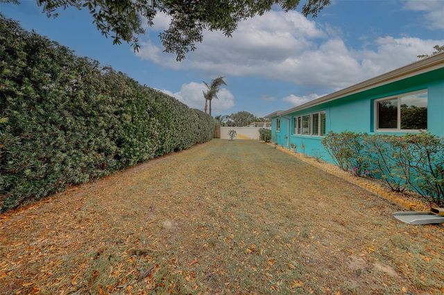 1923 SKY DRIVE, Clearwater, FL 33755