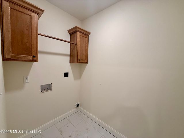 825 E Quitman Court, Nesbit, MS 38651