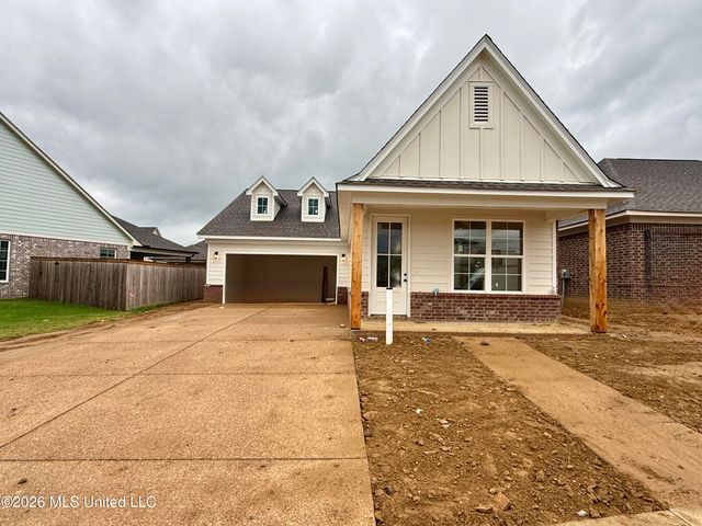 825 E Quitman Court, Nesbit, MS 38651