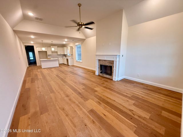 825 E Quitman Court, Nesbit, MS 38651