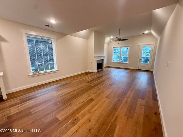825 E Quitman Court, Nesbit, MS 38651