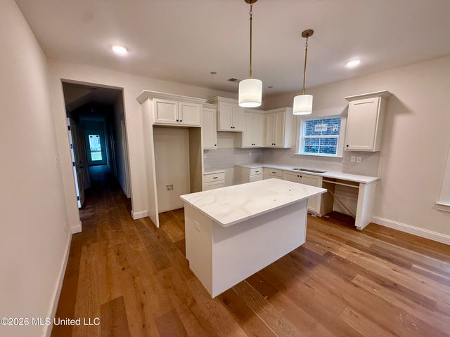825 E Quitman Court, Nesbit, MS 38651