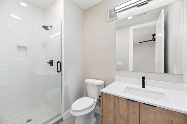 4060 Spring Valley Road 403, Farmers Branch, TX 75244