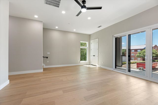 4060 Spring Valley Road 403, Farmers Branch, TX 75244