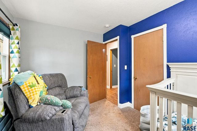 1405 S Bruce Rd Road, Sioux Falls, SD 57105
