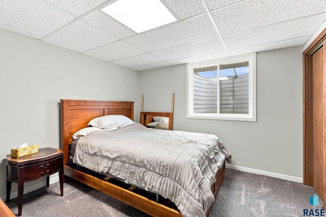 1405 S Bruce Rd Road, Sioux Falls, SD 57105