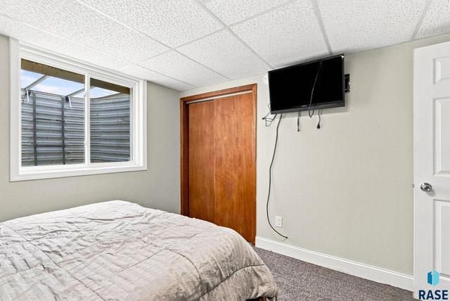 1405 S Bruce Rd Road, Sioux Falls, SD 57105