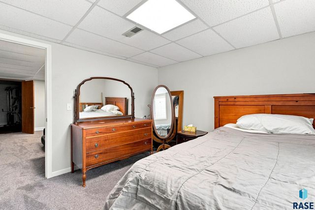 1405 S Bruce Rd Road, Sioux Falls, SD 57105
