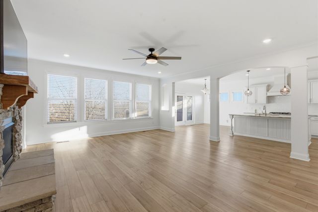 6772 Falls Ridge Ln, College Grove, TN 37046