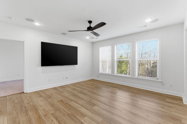 6772 Falls Ridge Ln, College Grove, TN 37046