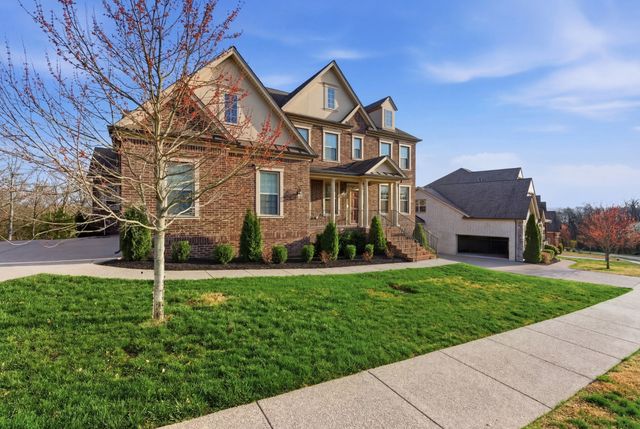 6772 Falls Ridge Ln, College Grove, TN 37046