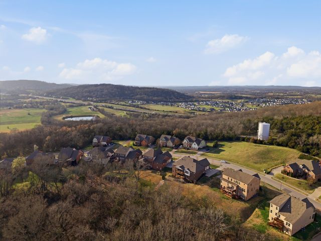 6772 Falls Ridge Ln, College Grove, TN 37046