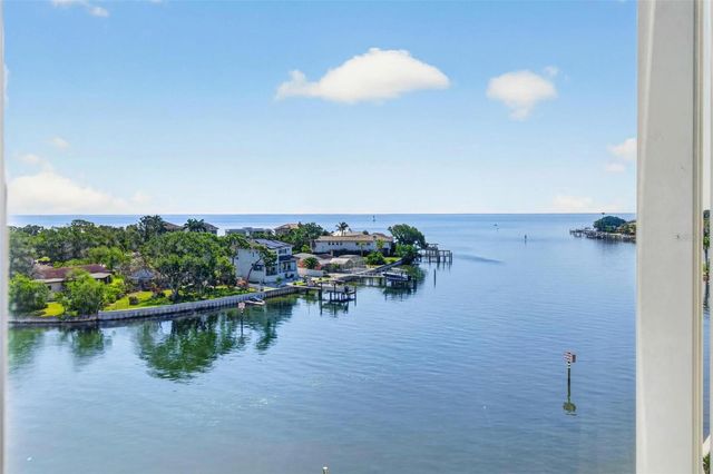 1365 SNELL ISLE BOULEVARD NE 6A, St Petersburg, FL 33704