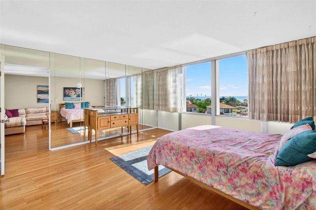 1365 SNELL ISLE BOULEVARD NE 6A, St Petersburg, FL 33704