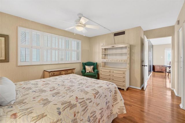 1365 SNELL ISLE BOULEVARD NE 6A, St Petersburg, FL 33704