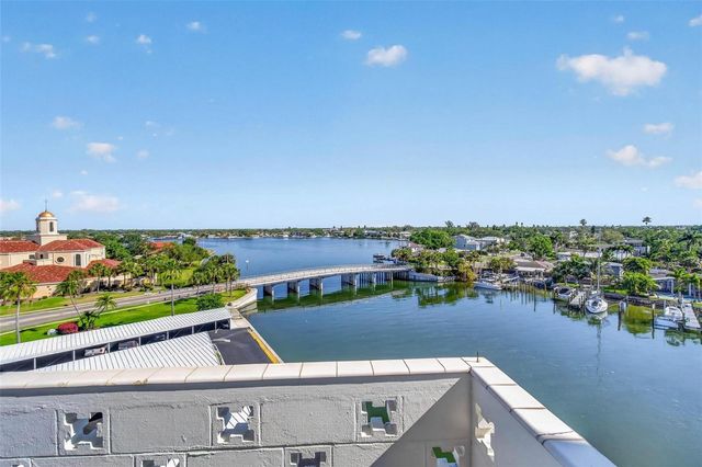 1365 SNELL ISLE BOULEVARD NE 6A, St Petersburg, FL 33704