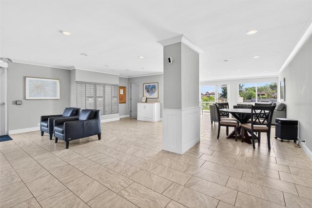 1365 SNELL ISLE BOULEVARD NE 6A, St Petersburg, FL 33704