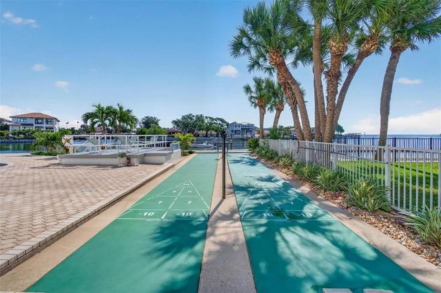1365 SNELL ISLE BOULEVARD NE 6A, St Petersburg, FL 33704