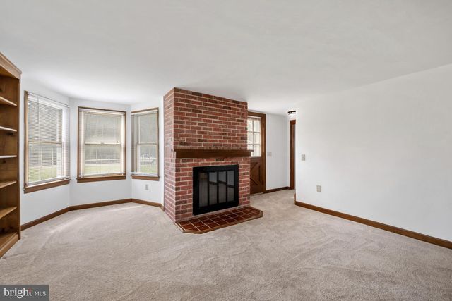 1912 OLD NEW WINDSOR RD, New Windsor, MD 21776
