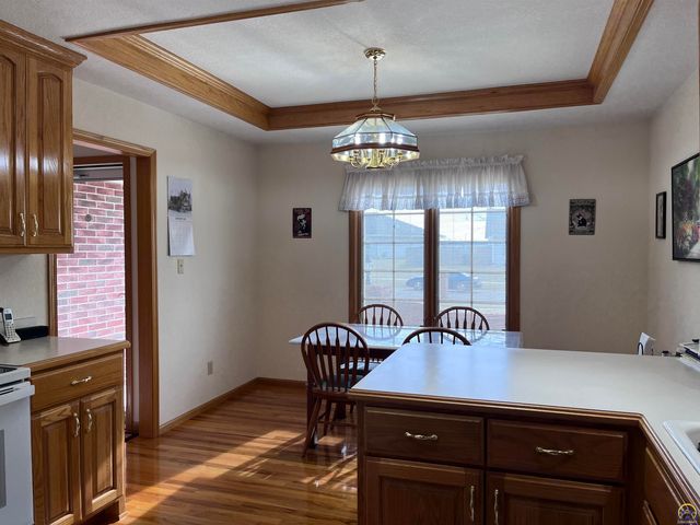 1714 SE 44th Ter, Topeka, KS 66609