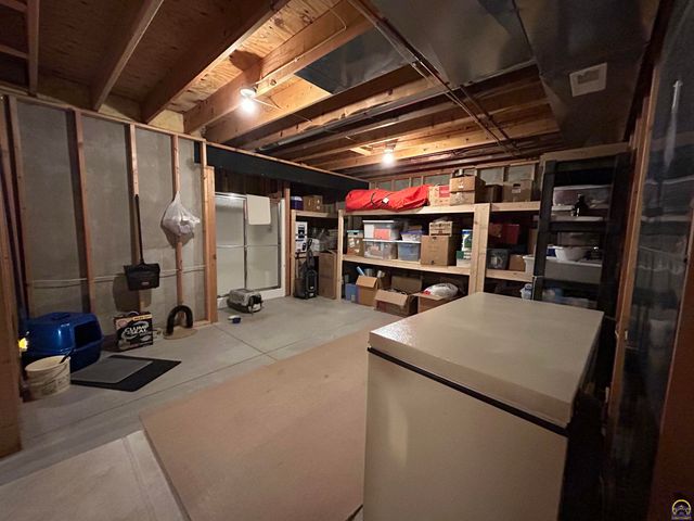 1714 SE 44th Ter, Topeka, KS 66609