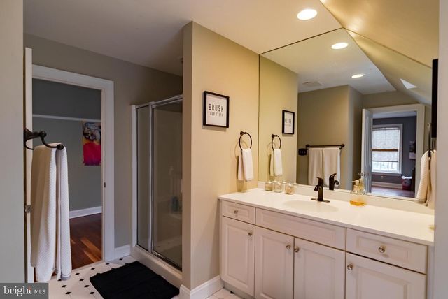 200 MINE RD, Malvern, PA 19355