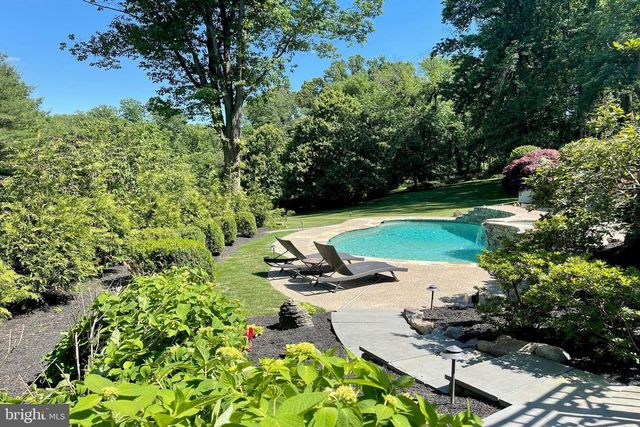 200 MINE RD, Malvern, PA 19355