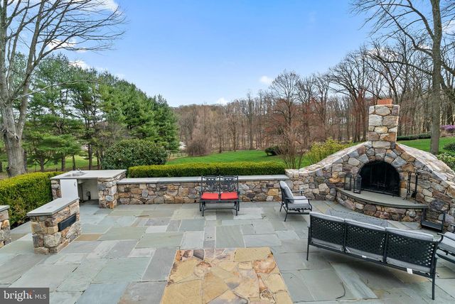 200 MINE RD, Malvern, PA 19355