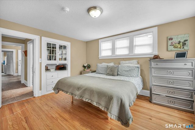 16 Vance Street, New Britain, CT 06052