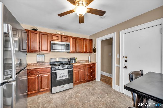 16 Vance Street, New Britain, CT 06052