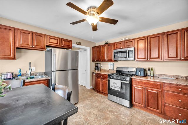 16 Vance Street, New Britain, CT 06052